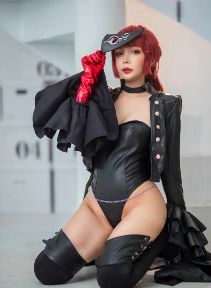 丰满的的女老板bd高清_高清高清迅雷在线观看